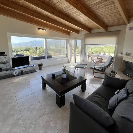 Margarita Apartment Metaxata